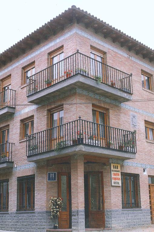 Hostal Cuatro Esquinas Ejea De Los Caballeros Cameră foto