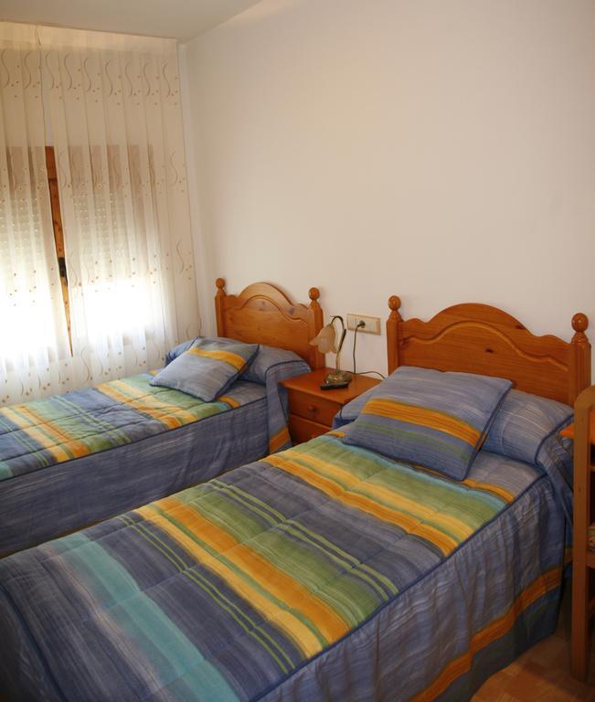 Hostal Cuatro Esquinas Ejea De Los Caballeros Cameră foto
